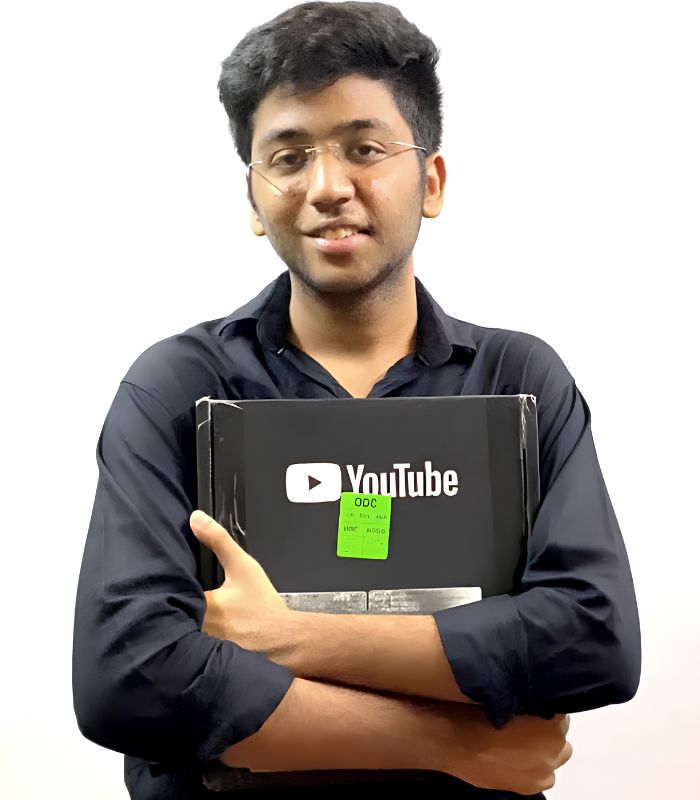 Shobhit Nirwan Biography, Age, Girlfriend, Net Worth & More