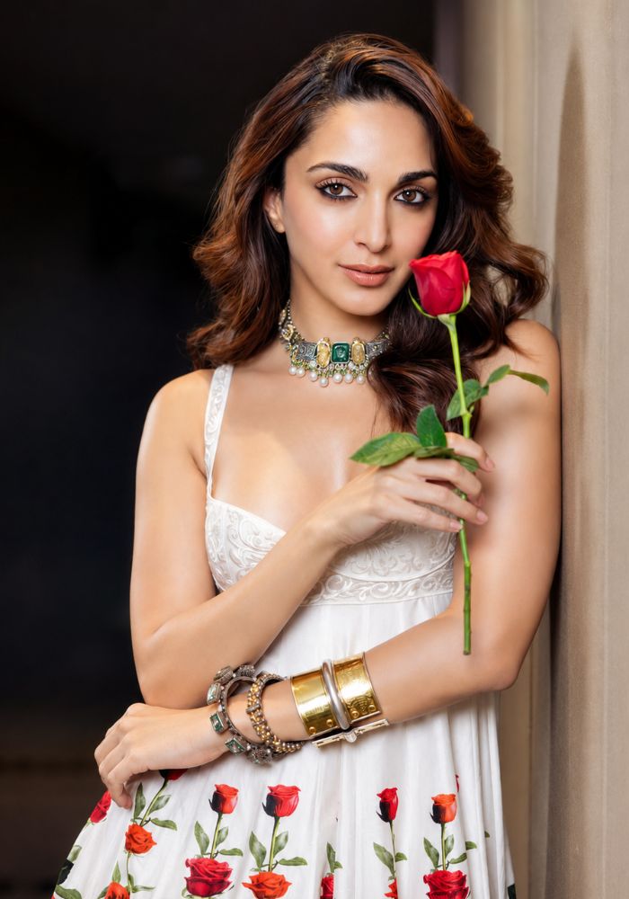 Kiara Advani Age, Family, Husband, Movies, Net Worth, Career, Height & More
