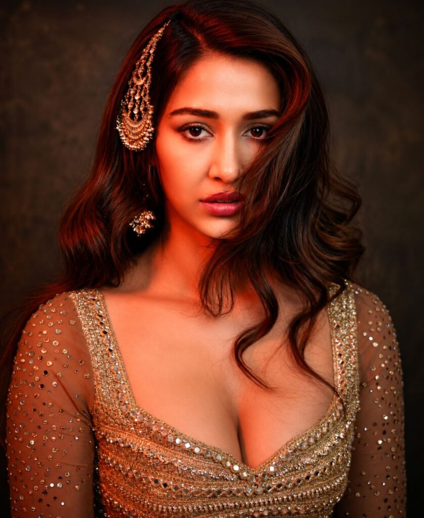 Disha Patani Biography (2026): Age, Family, Movies, Net Worth, Height & More